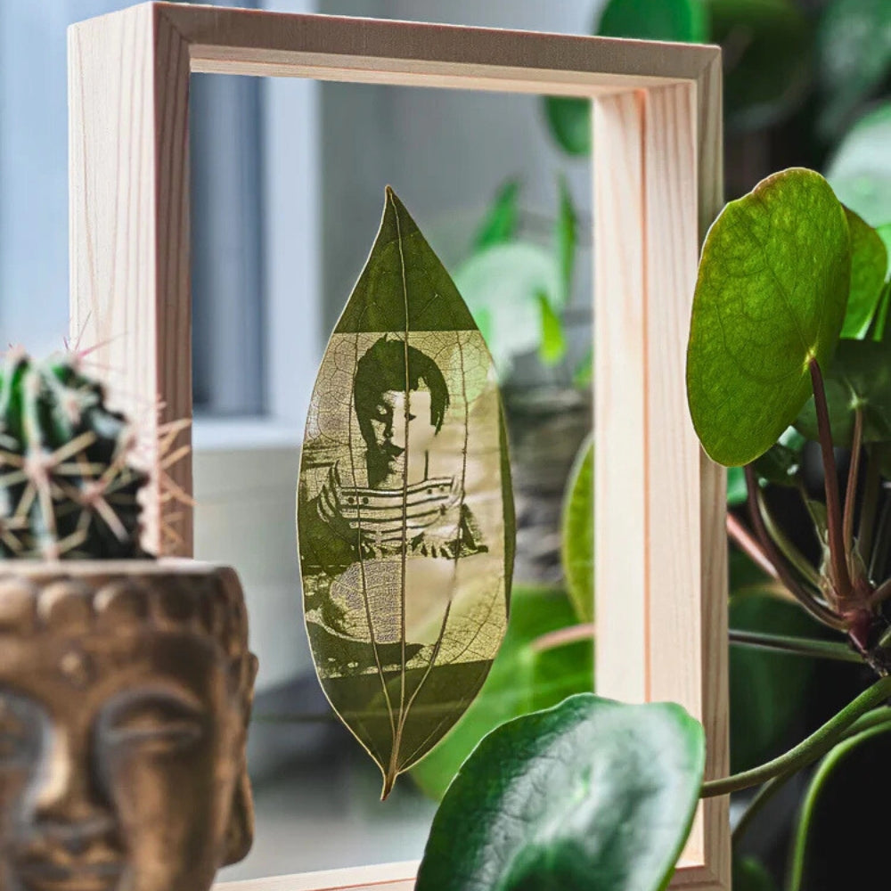Personalized Photo Leaf Engraving