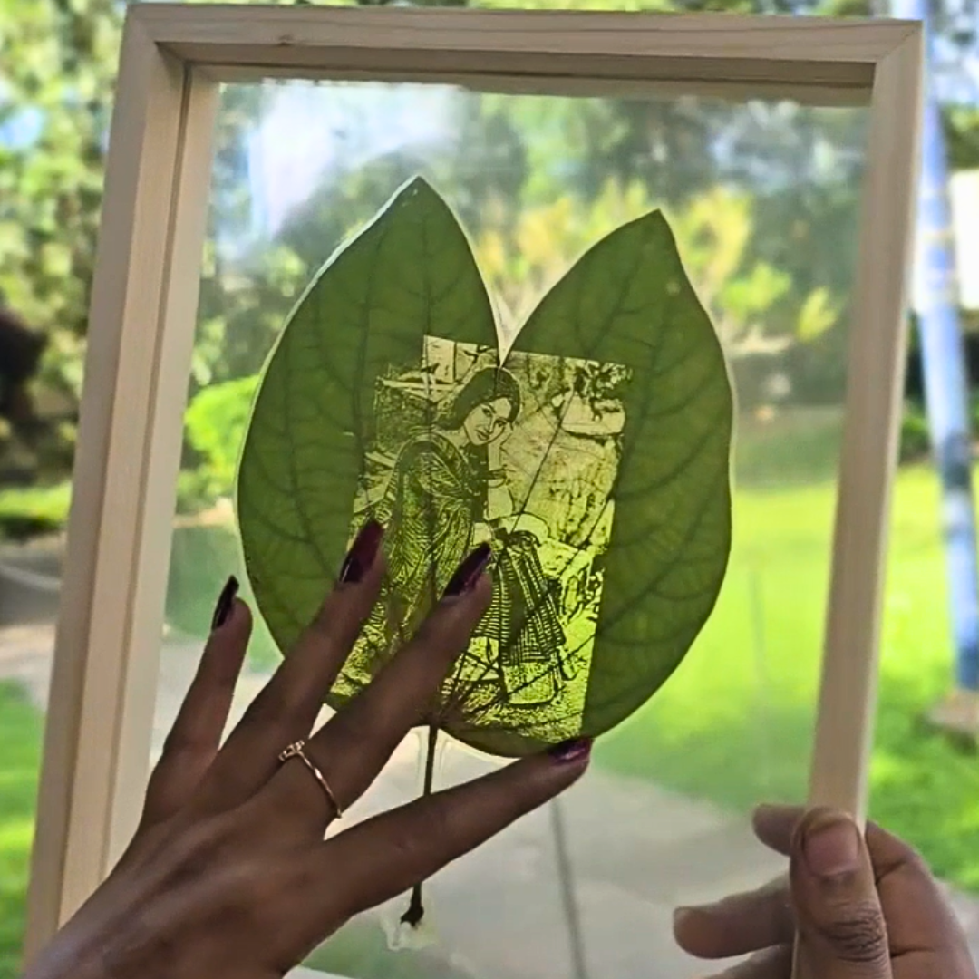 Personalized Photo Leaf Engraving